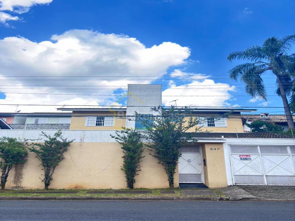 frente casa Vila Oliveira